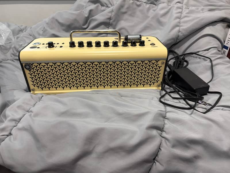 Yamaha THR30II-WL with Relay G10TII and Bag 30-Watt 2x3.5" Wireless Stereo Digital Modeling Guitar Combo 2019 - Present - Tan image 1