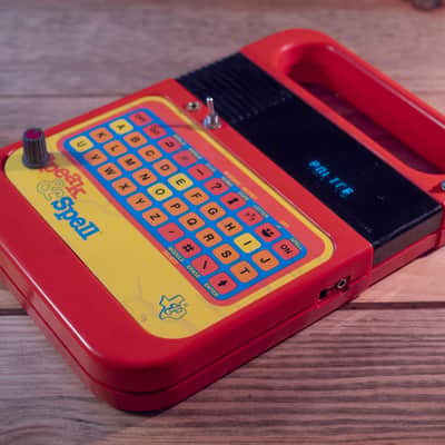 Texas Instruments Speak & Spell - circuit bend - English version 1980 - orange image 3
