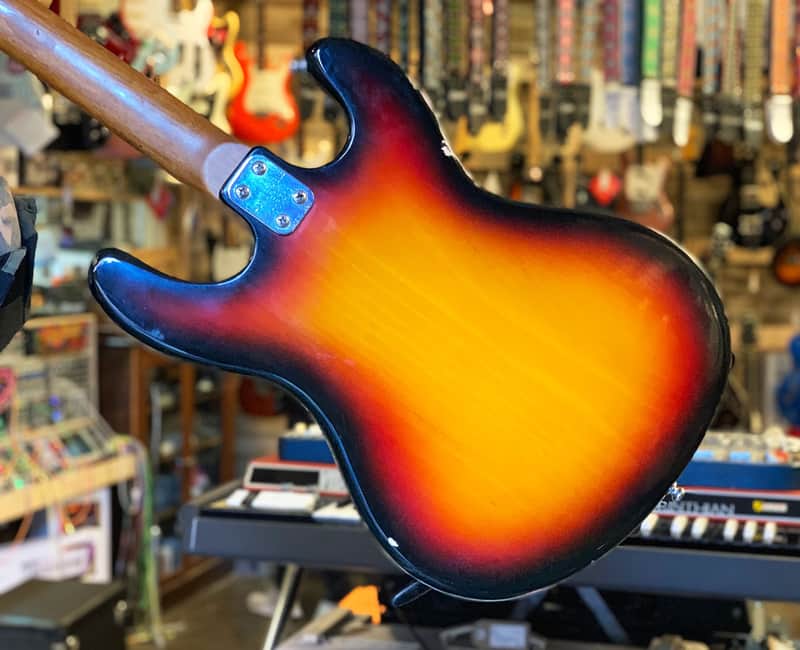 Aria 1702T | Reverb