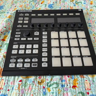 Native Instruments Maschine MKII 2010s - Black image 1