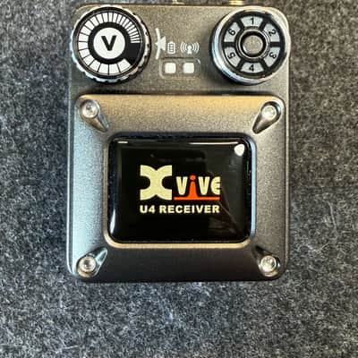 Xvive U4 Wireless In-Ear Monitor System 2019 - 2020 - Black image 2