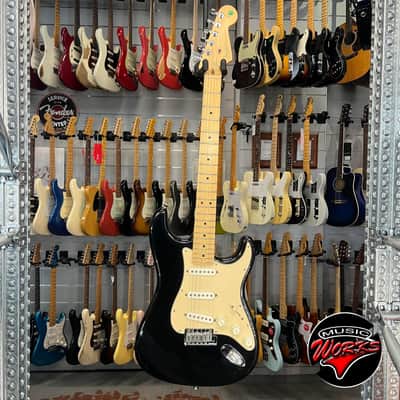 Fender   American Stratocaster Black 2004 image 2