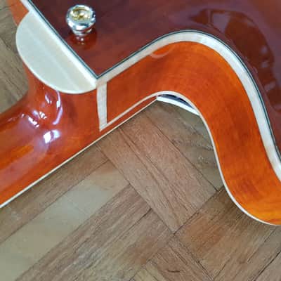 2015 Eastman   AR580CE HB  Honeyburst image 9