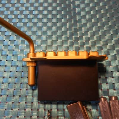 Wilkinson Lic by Gotoh VS-100N VS100N Tremolo Bridge Honed Gold image 3