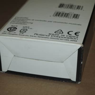 lightly handled (generally mostly very clean) Boss EMPTY BOX ONLY for FS-6 Dual Foot Switch (NO footswitch / NO paperwork) specifically from  2014 - but can be a home for a different year FS-6 footswitch (link for Manual in is description) image 9
