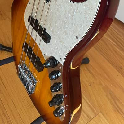 Sire Marcus Miller V7 2nd Gen- Tobacco Sunburst (Pristine- Like New) image 2