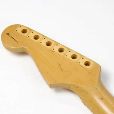 2002 Vintage Fender Stratocaster American Standard Maple Neck USA image 11