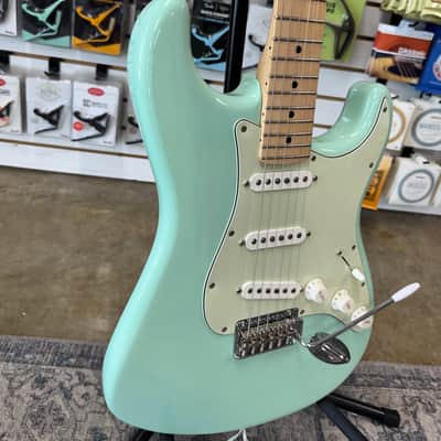 Fender Player Stratocaster - Surf Green image 8