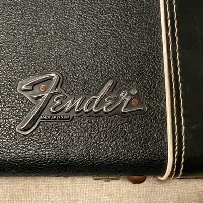 Vintage 1970’s Fender USA Mustang Guitar Case Black Exterior w Maroon Interior Fits Tele Strat image 3