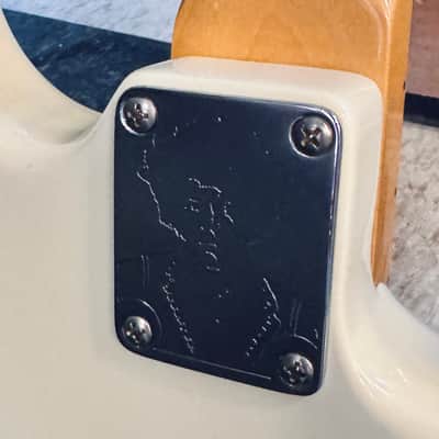 Fender Jimi Hendrix Artist Series Tribute Stratocaster 1997 - 2000 Olympic White image 9