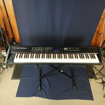 Roland RD-700SX 88-Key Digital Stage Piano - Used