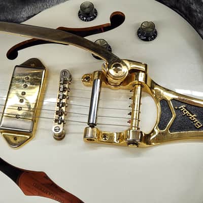 Epiphone Wild Kat - Pearl white gold hardware LTD Custom shop with case image 4