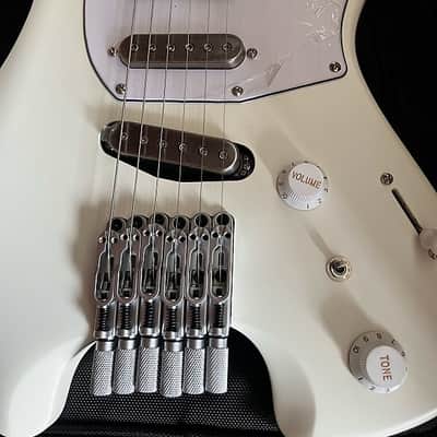 Ibanez ICHI10-VWM Ichika Nito Signature Quest 2021 - Vintage White Matte image 2