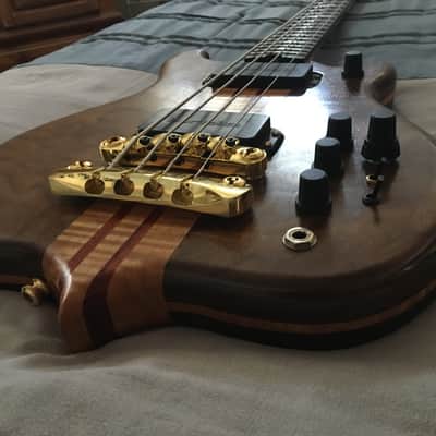 Marques Custom Artisan short scale bass image 11