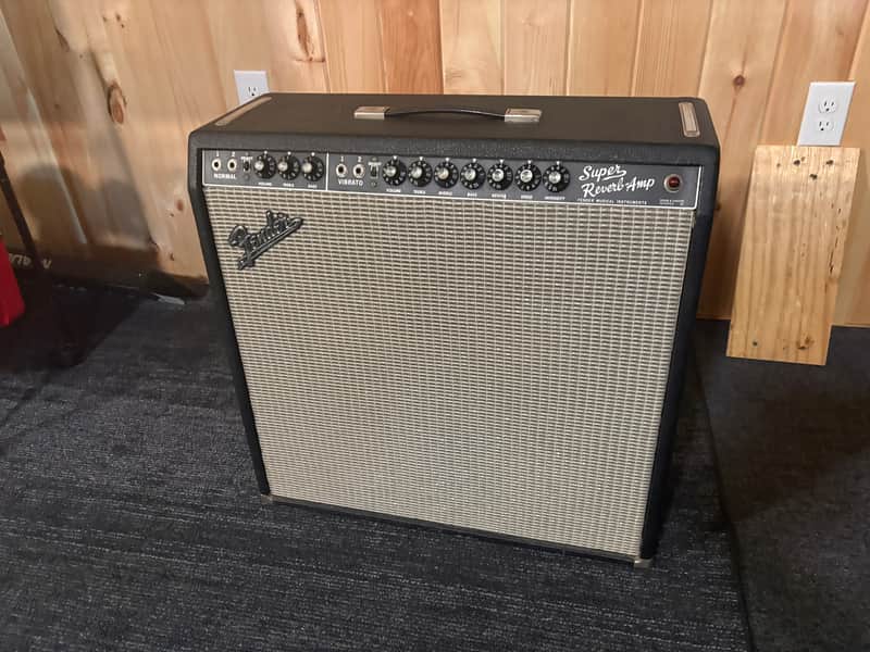 Fender Super Reverb 2-Channel 40-Watt 4x10" Guitar Combo