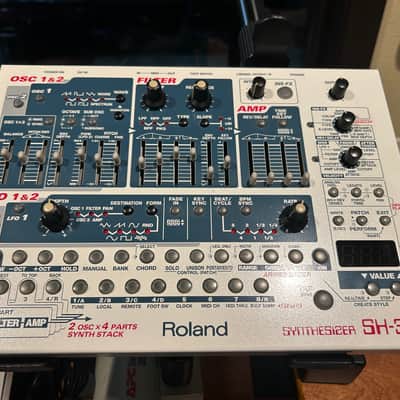 Roland SH-32 Desktop Synthesizer Module 2002 - 2004 - White