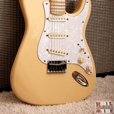 Malmsteen Inspired Stratocaster with Modern 12" Radius Scalloped Neck image 2