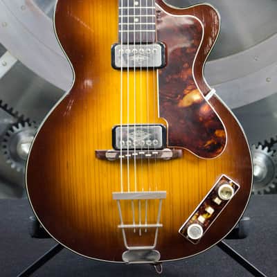 Hofner Club 50 1961 Hollowbody w/ Case image 2