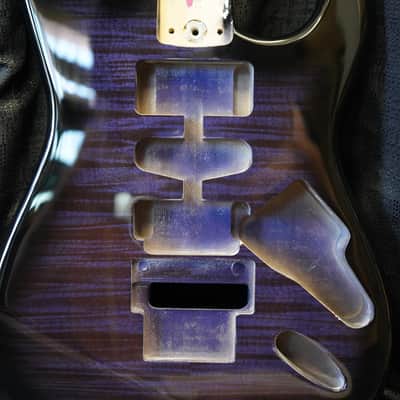 1993 Fender/Japan HRR 60s Purple Foto Flame Guitar Body NOS image 7