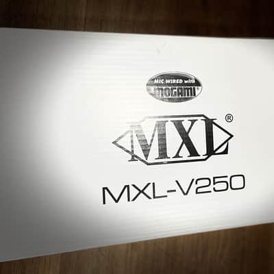 MXL V250 Condenser Microphone image 3