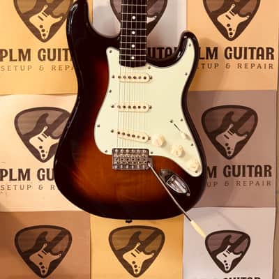 Fender Vintera II '60s Stratocaster with Rosewood Fretboard 2023 - 2026 - 3-Color Sunburst image 1