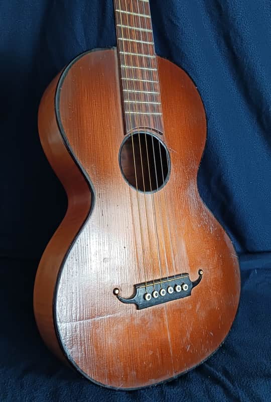 Parlor Guitar (circa 1900) Vienna - Very Good