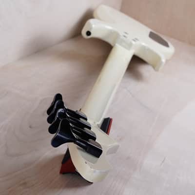 Aria Pro II Vanguard Series VAB-430M MIJ 1990 White Made in Japan