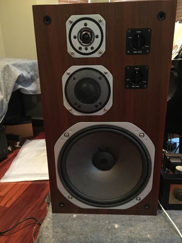 Yamaha NS-690 Three-way 'Bookshelf' loudspeakers - Mint | Reverb