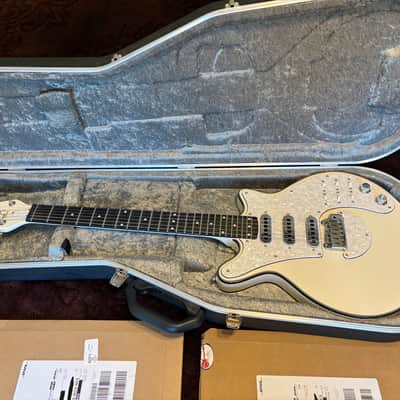 BMG Brian May Limited Edition Red Special in White 2000s w/case image 1