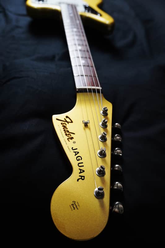 Fender Japan JG66-RC Jaguar 1994–1995 – Shoreline Gold, Matching