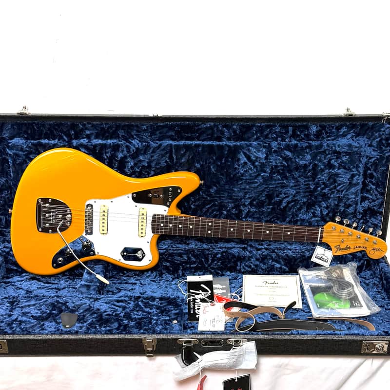 Fender Johnny Marr Signature Jaguar 2022 - Fever Dream Yellow