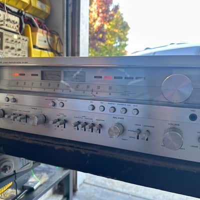 Pioneer SX-850 65-Watt Stereo Solid-State Receiver 1976 - 1978 - Silver image 3