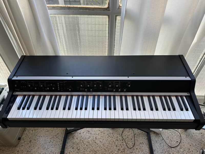 Viscount Legend 70s Compact 2026 - Black image 1