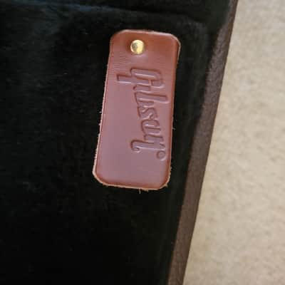 Gibson Acoustic Case (J-45, dreadnought Style) Brown with Black Interior image 4