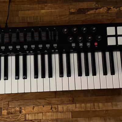 M-Audio Oxygen 61 MIDI Keyboard Controller 2021 - Present - Black image 1