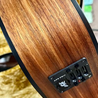 Maton SRS70C image 10