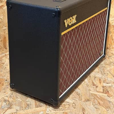 Pre Owned Vox AC15VR Valve Reactor 15w 1x12 Combo image 4
