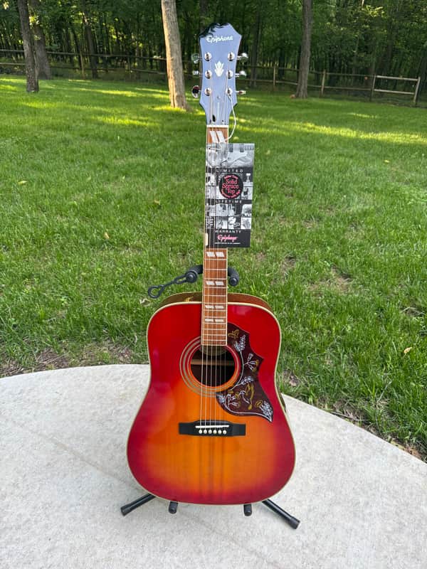 Epiphone Hummingbird 2008 - Cherry Sunburst image 1