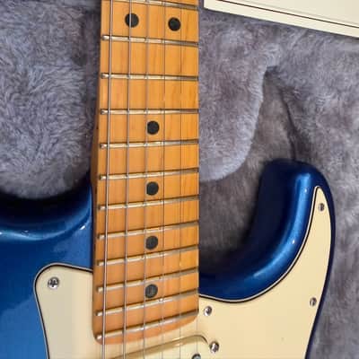 Fender American Ultra Stratocaster 2022 - Present - Cobra Blue image 5