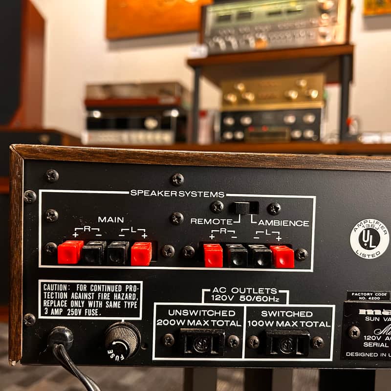 Marantz Model 1040 Vintage HiFi Console Integrated Amplifier | Reverb