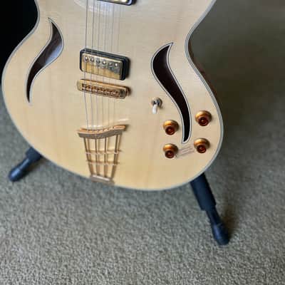 Hofner Verythin Classic Early 2000s (2003??) - Cream image 4
