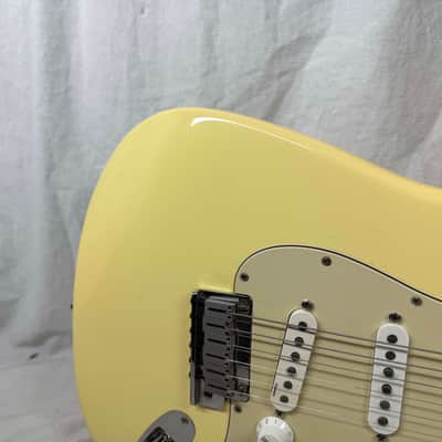 Fender Yngwie Malmsteen Signature Stratocaster Guitar with Case - signed! 1992 - Vintage White / Maple neck image 4