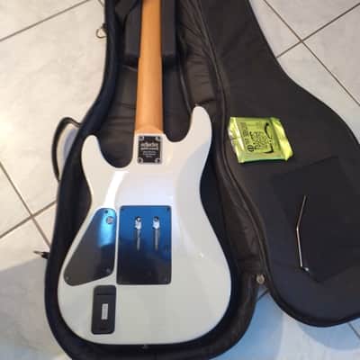 Schecter Demon-7fr 2020-2023- Vintage White image 2