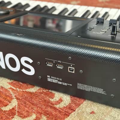 KORG Kronos 2 61-Key Workstation w/Gator Case image 8