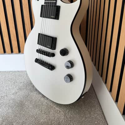 ESP USA Eclipse | Pearl White Satin image 5