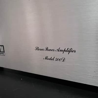 BGW MODEL 500D, Power Amplifier, Power output: 200 watts per channel into 8Ω (stereo), 501 watts into 8Ω (mono) image 3