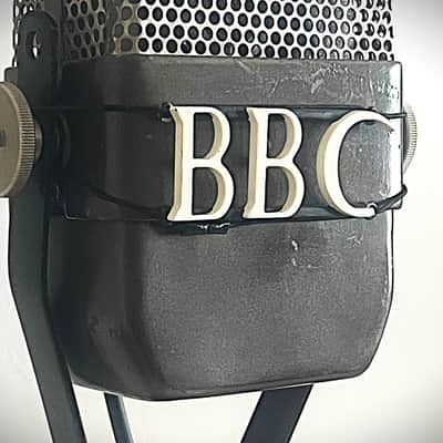 SUPER RARE! 1940's MARCONI Model AXB Ribbon Microphone, BBC w/stand works great image 4