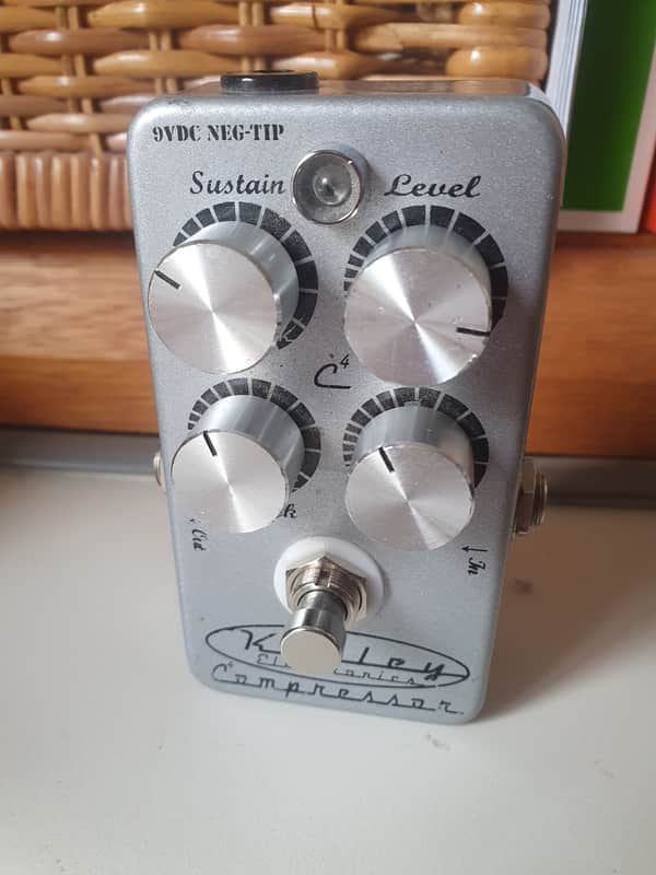 Keeley C4 4-Knob Compressor | Reverb Australia