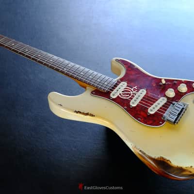Fender Stratocaster Vintage White Made in USA Aged Relic image 10