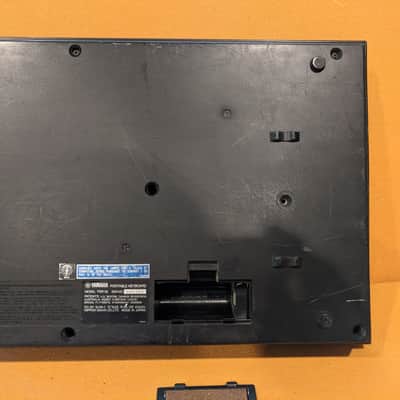 Yamaha PSR-32 image 9